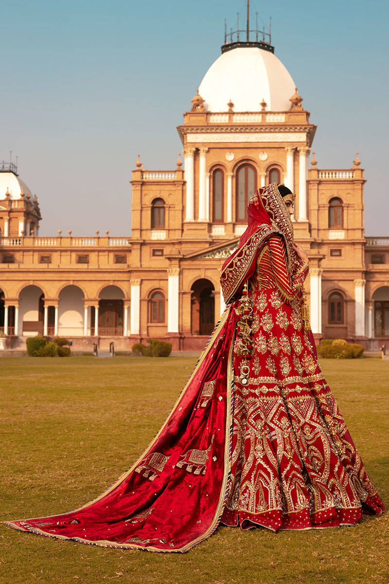 BridalPishwaswithGhararaRedPakistaniDressOnline_1080x