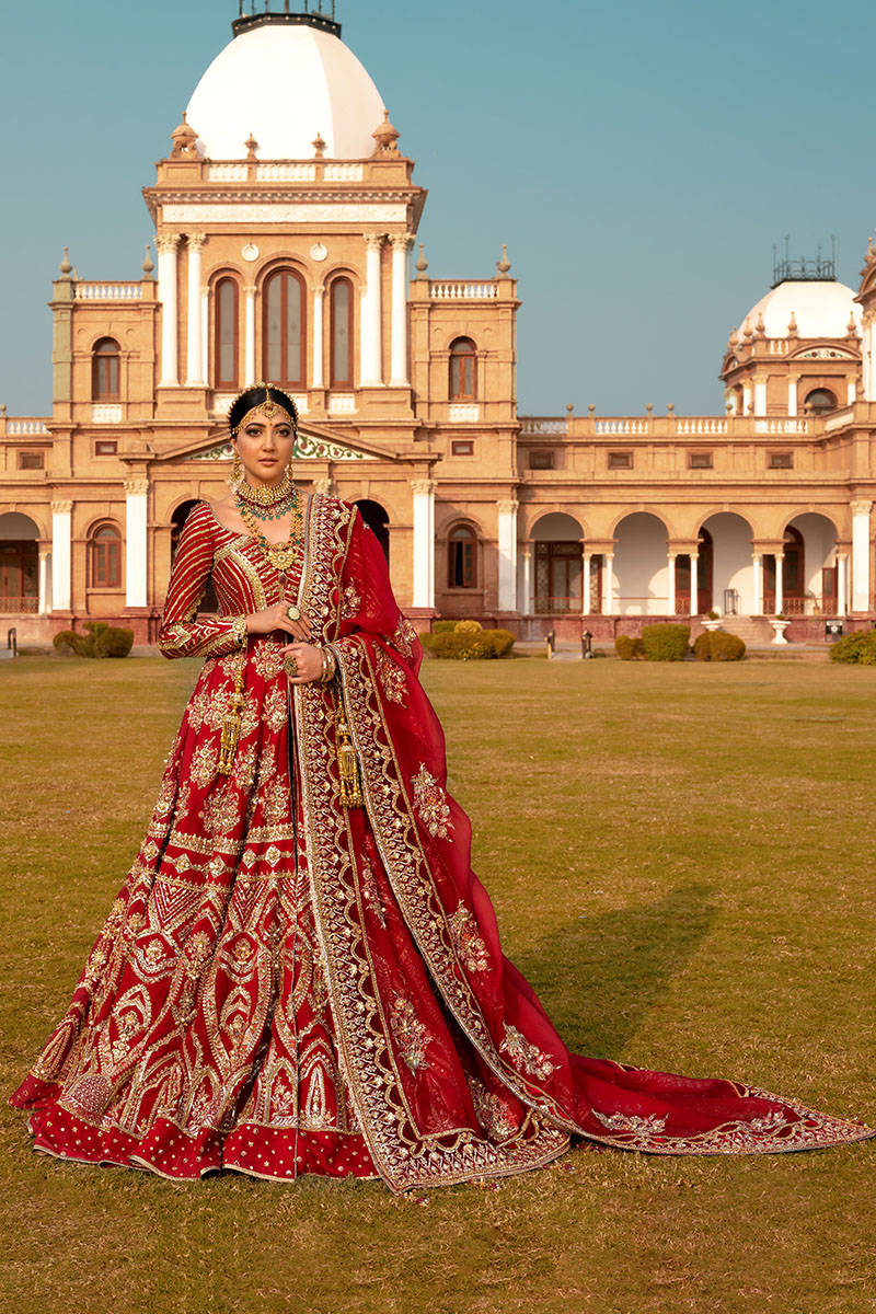 ClassicBridalPishwaswithGhararaRedPakistaniDress_1080x
