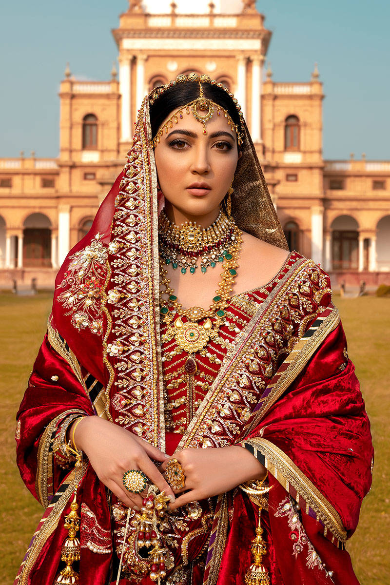 PakistaniBridalPishwaswithGhararaRedPakistaniDress_1080x