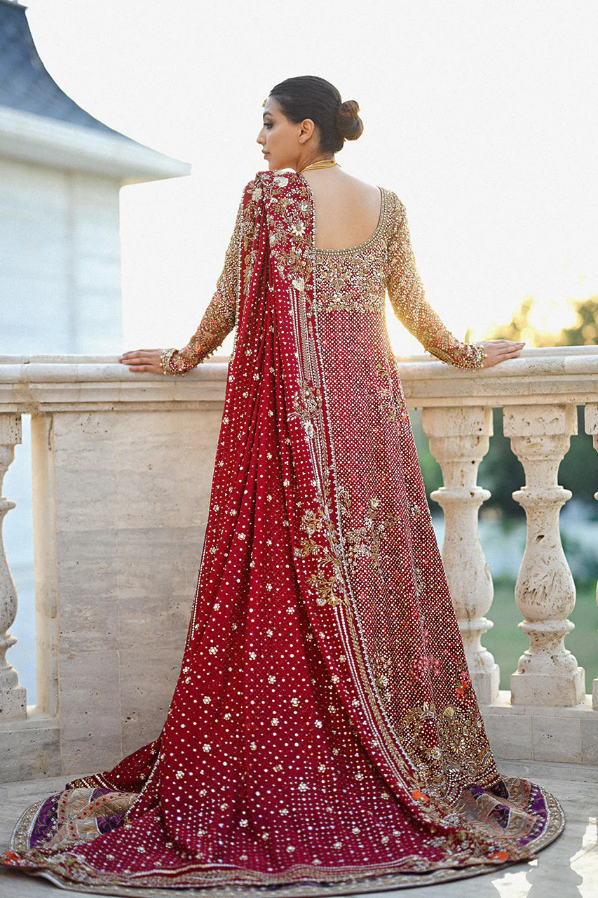 RoyalPakistaniBridalDressinRedLehengaPishwasStyle_1080x
